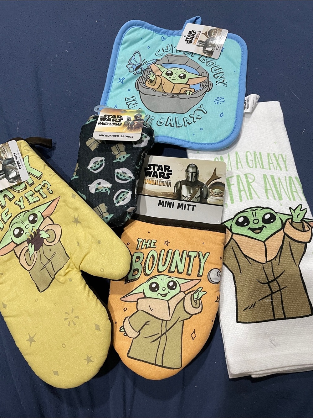 Baby Yoda cook set